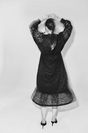 ZizziKanten jurk, , Model
