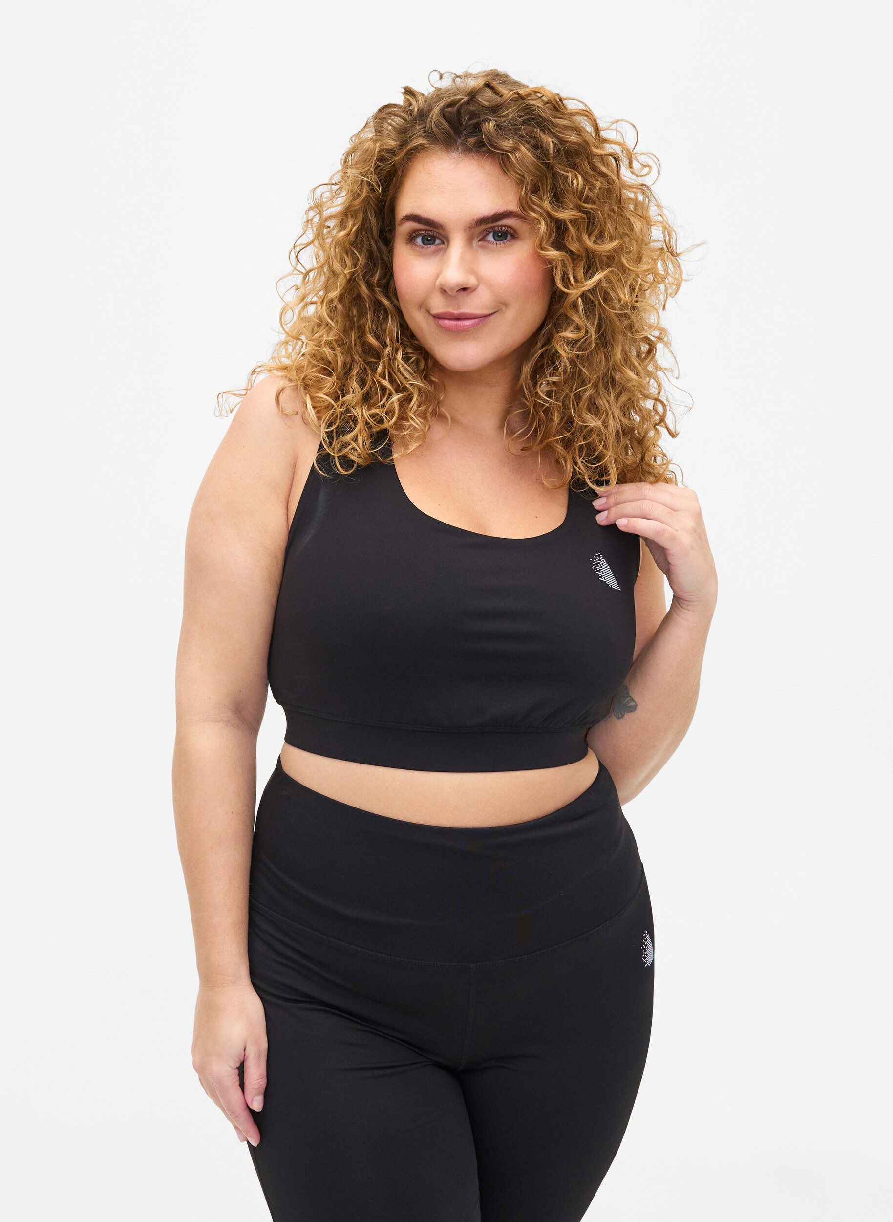 Sportbeha met gekruiste bandjes op de rug, Black, Model