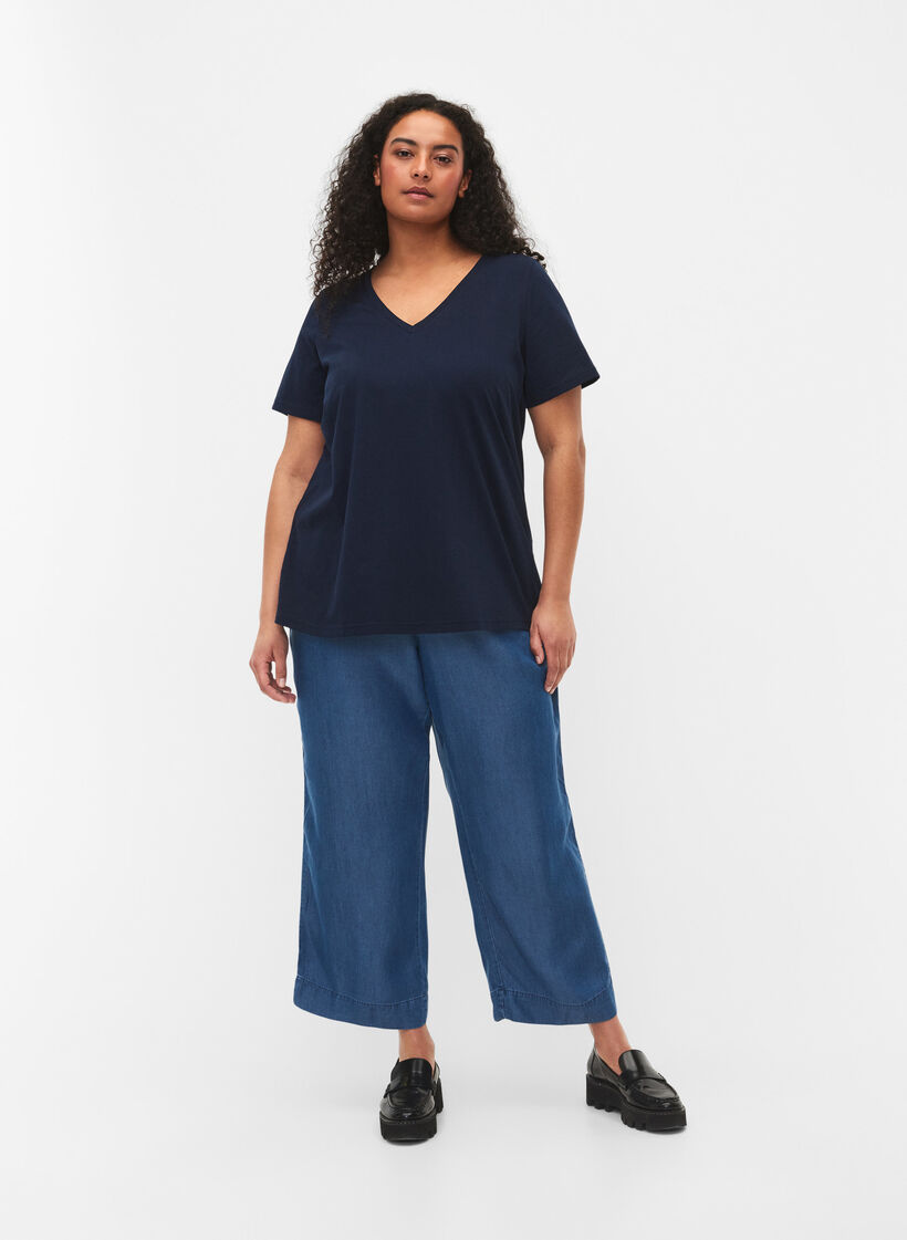 T-shirt &agrave; manches courtes avec col en V, Bleu, Model image number 1