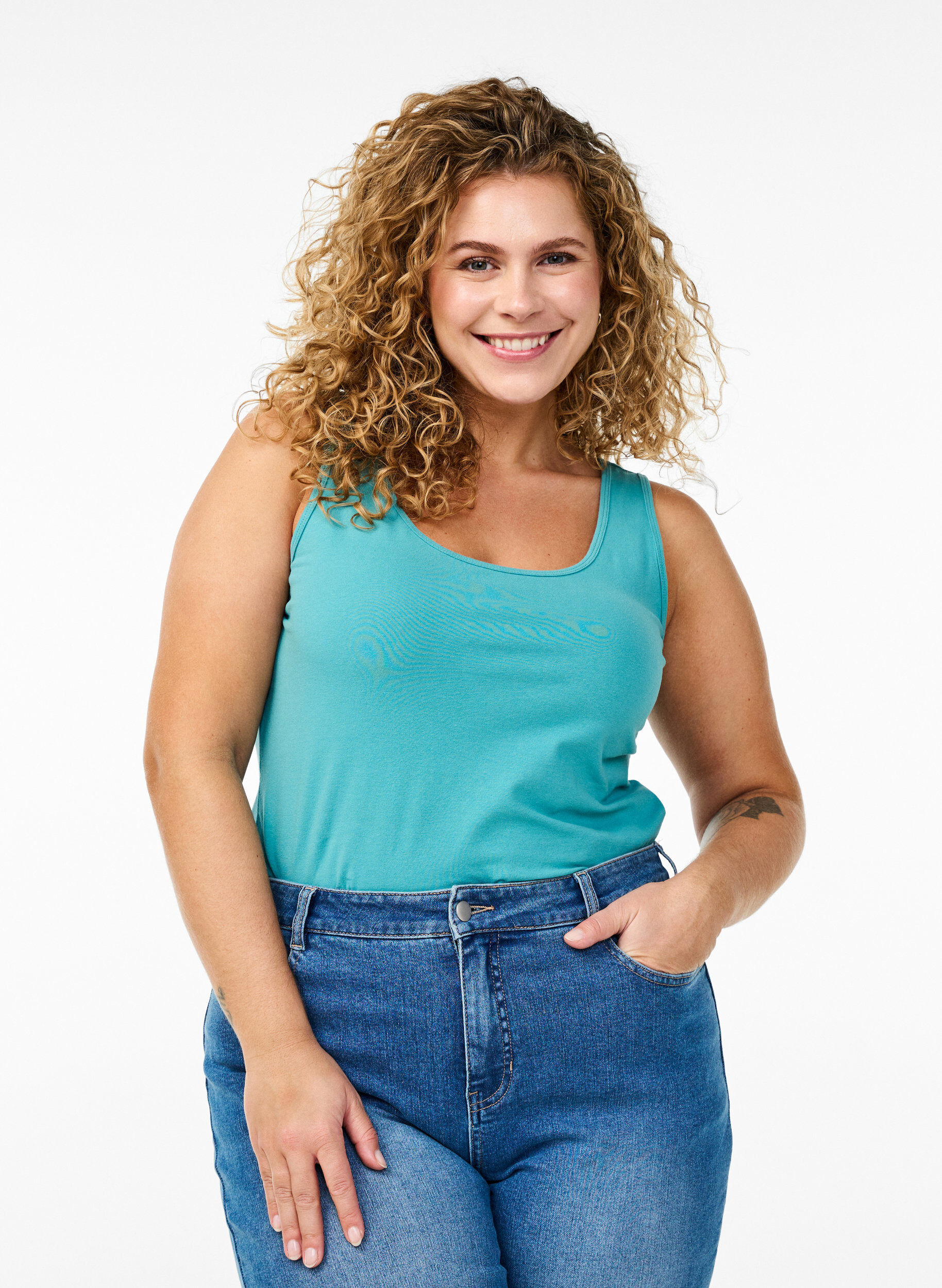 ZizziSolide kleur basis top in katoen, Blauw, Model image number 0