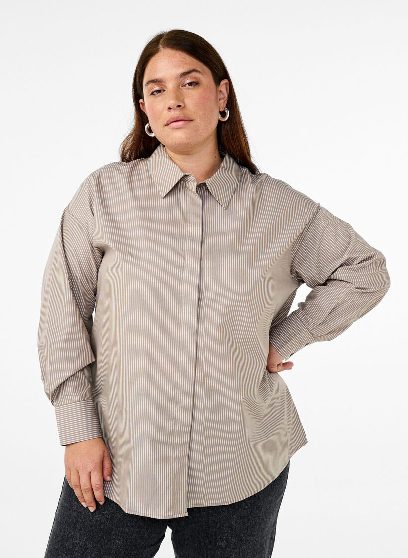Losse shirt met lange mouwen en strepen, Fossil/White Stripe, Model