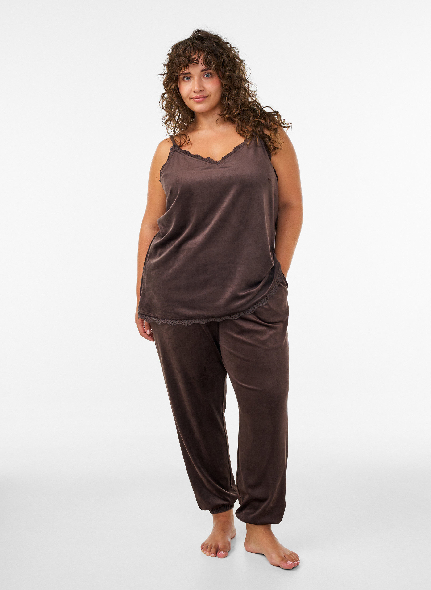 ZizziVelour top met kanten rand, Bruin, Model image number 1