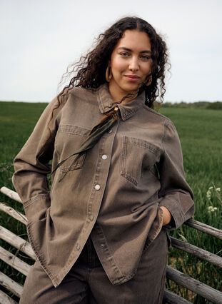 ZizziGekleurde denim shirt met zakken op de borst, Brown Denim, Image image number 0