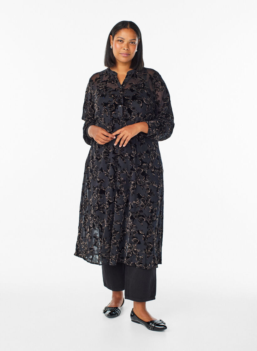 Halflange meshjurk met velours rozen, Zwart, Model image number 0