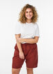 Short en coton ample avec poches, Bordeaux, Model image number 0