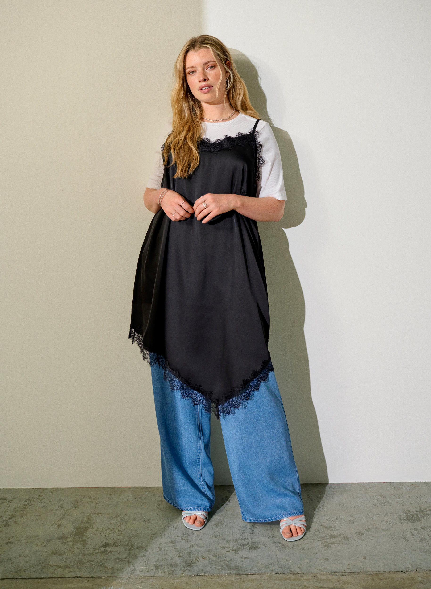 ZizziLyocell broek met wide fit en denimlook, Blauw, Image image number 0