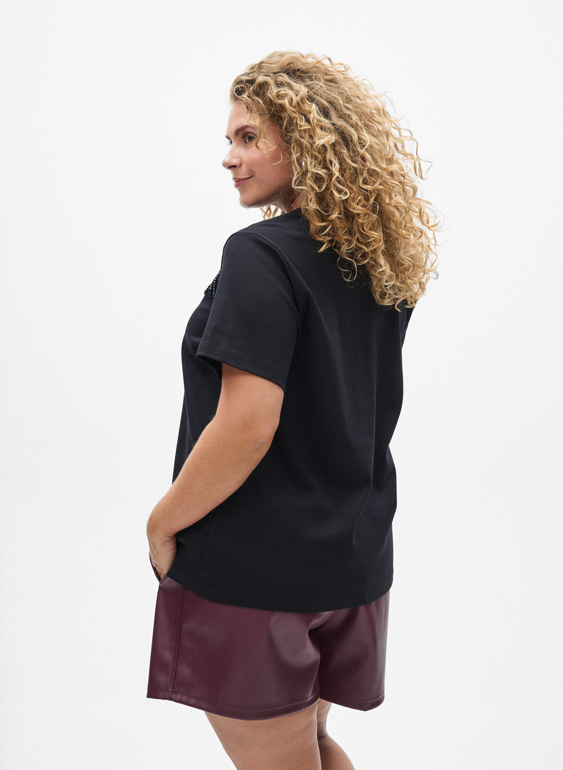 ZizziLosse imitatieleer shorts met elastische tailleband, Donker Bordeaux, Model image number 2