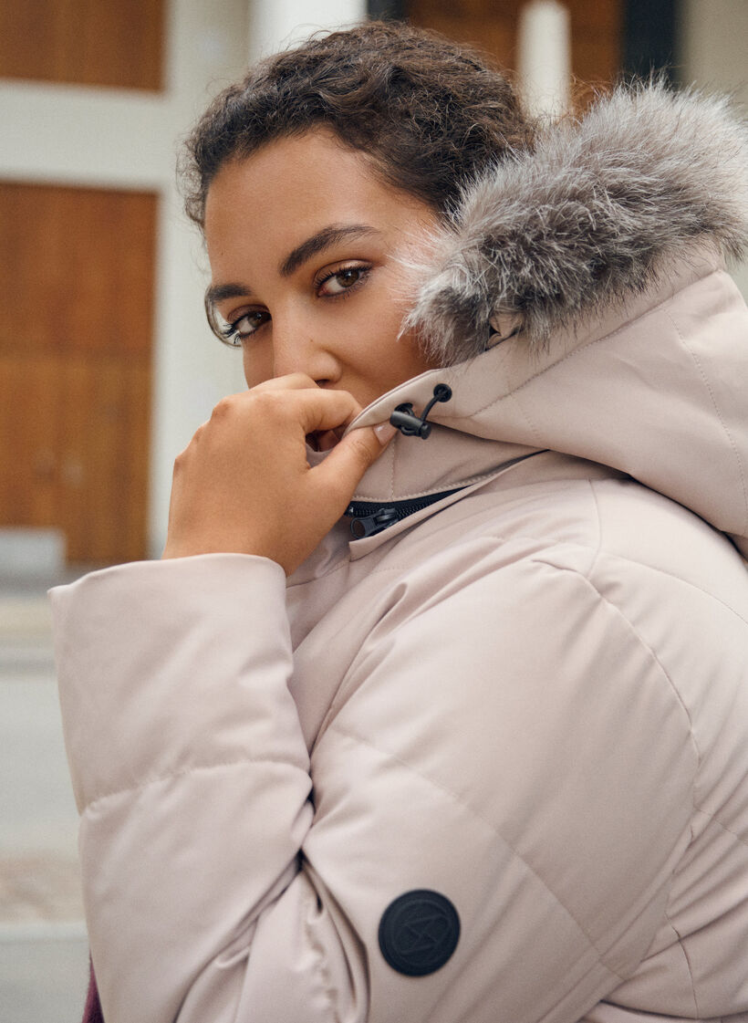 Lange winterjas met haaksluitingen en een nep bontkraag, Beige, Image image number 0