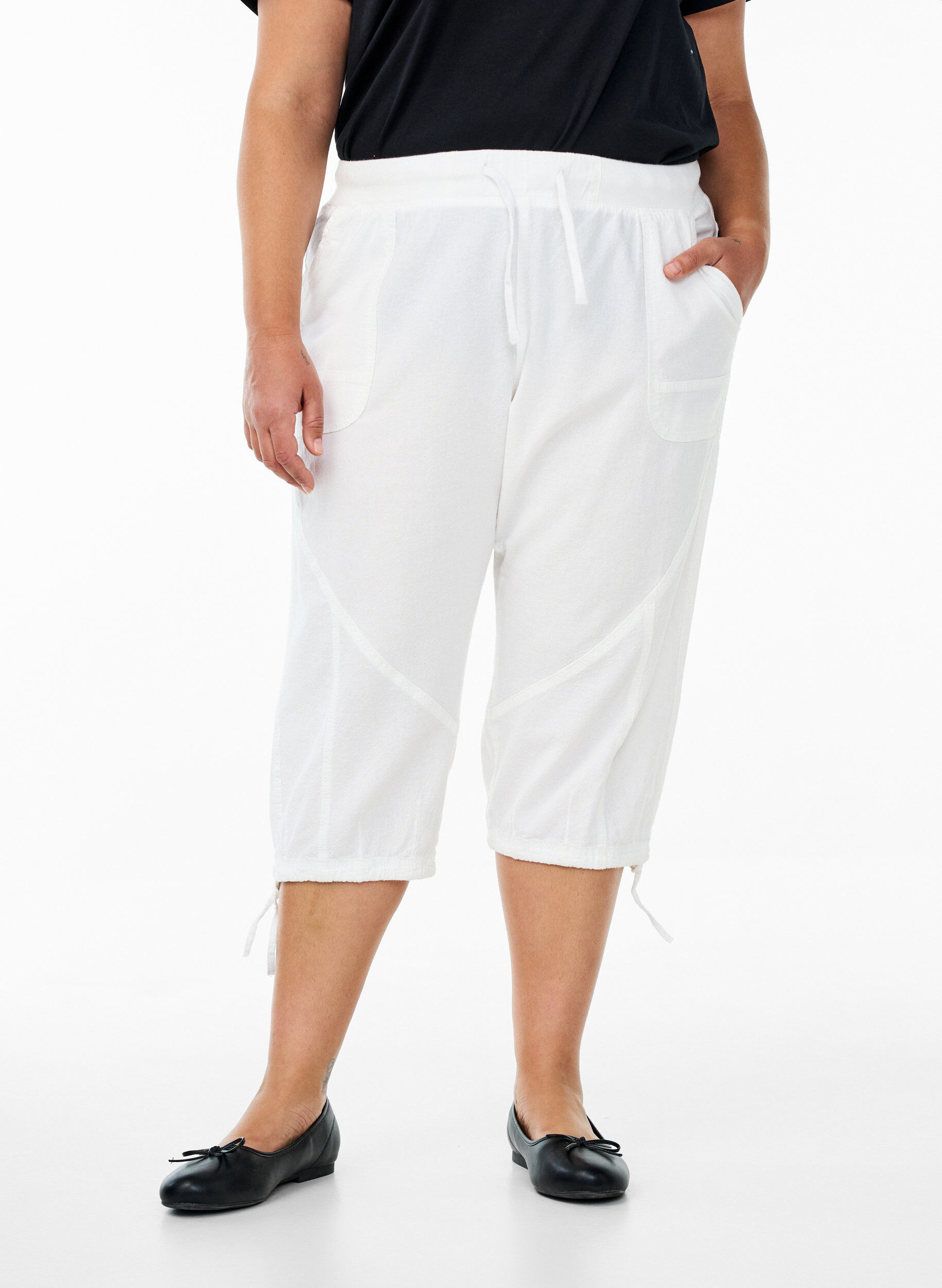 ZizziKatoenen Capri-broek, Wit, Model image number 2