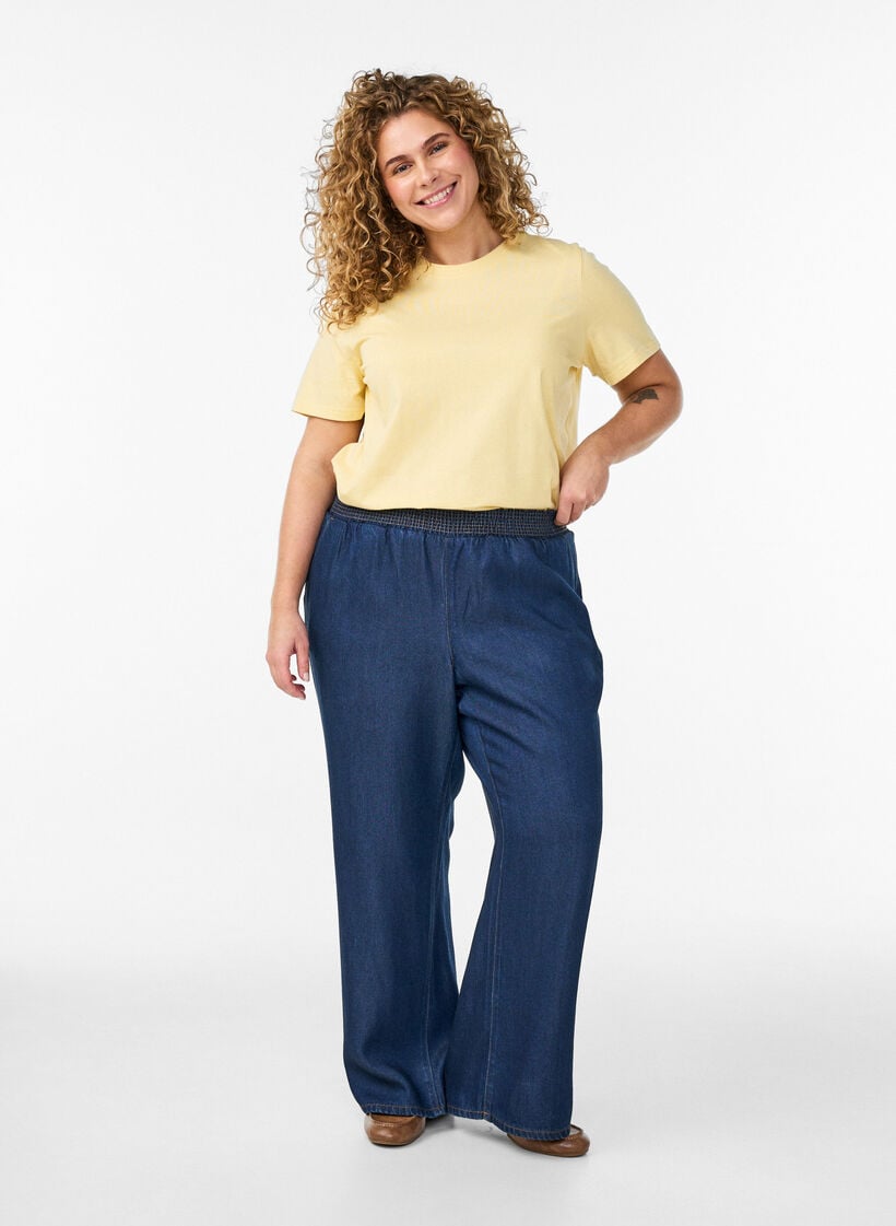 Basic katoenen T-shirt met ronde hals, Geel, Model image number 1