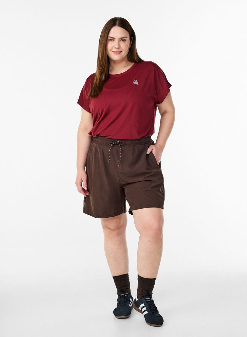 Effen gekleurd trainingsshirt, Rood, Model image number 1