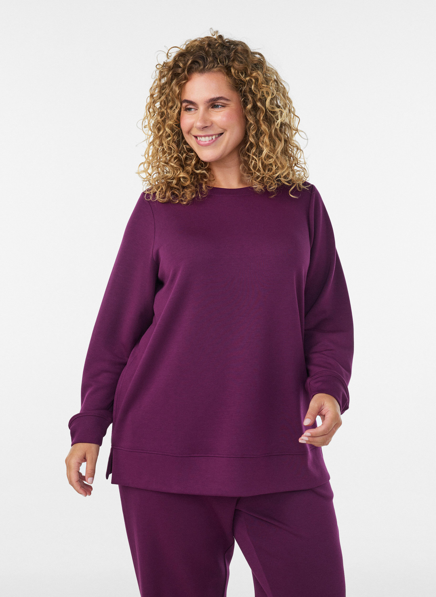Jersey blouse met lange mouwen en een ronde hals, Paars, Model
