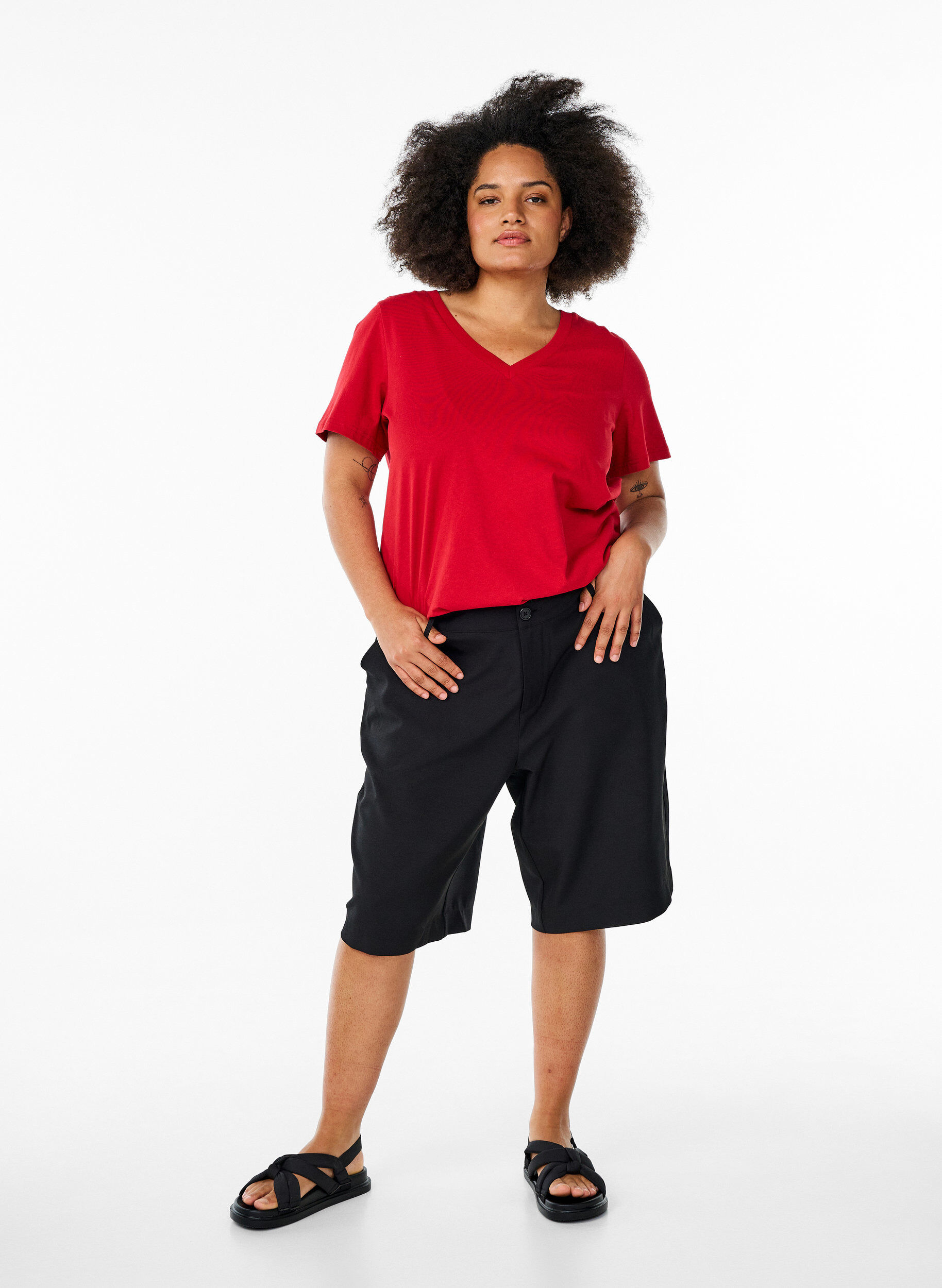 ZizziBasis T-shirt van katoen met een V-hals, Rood, Model image number 1