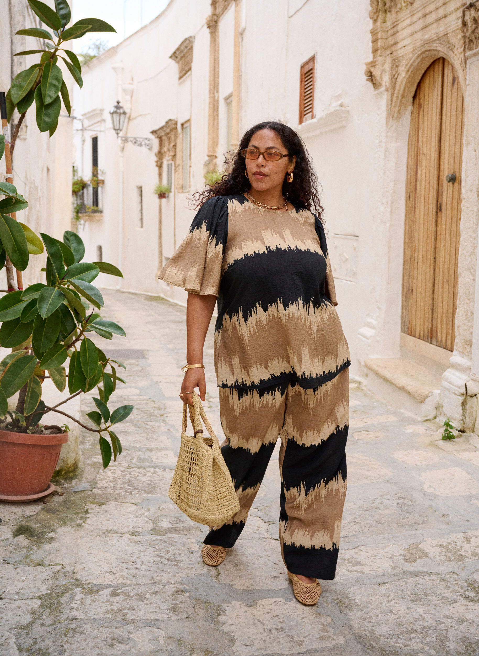 ZizziLosse broek met grafische print, Zwart, Image image number 0