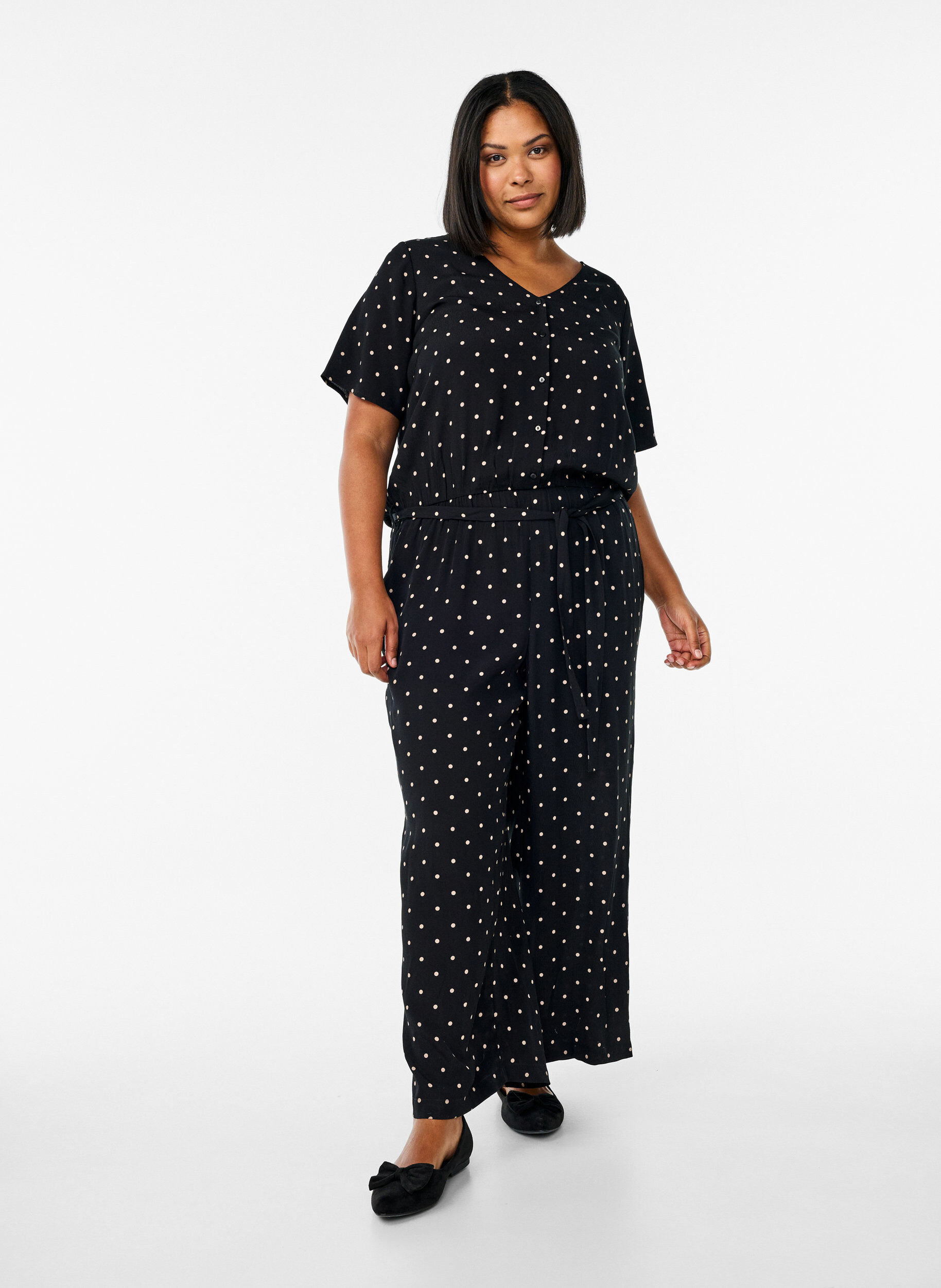 ZizziPolkadot jumpsuit met korte mouwen, Zwart, Model image number 0