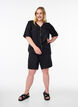 Korte broek met zakken en hoge taille, Zwart, Model image number 1