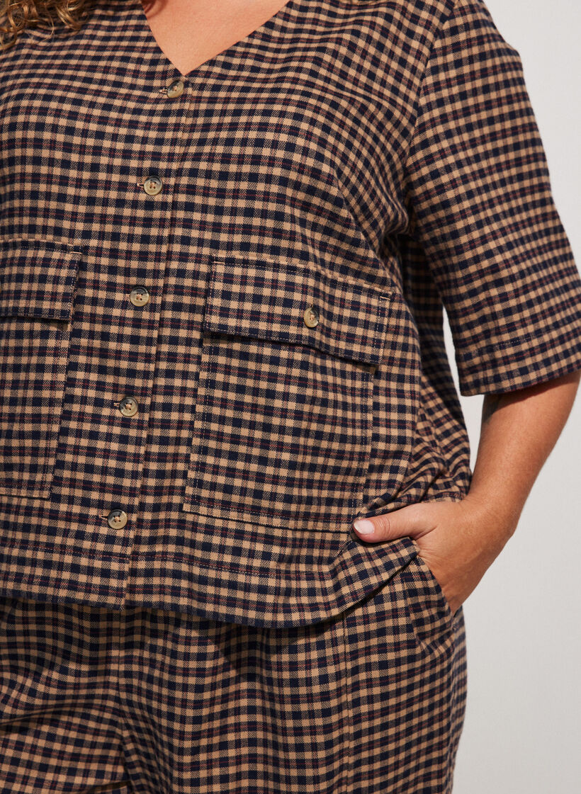 Geruite blouse met borstzakken, Bruin, Model image number 3