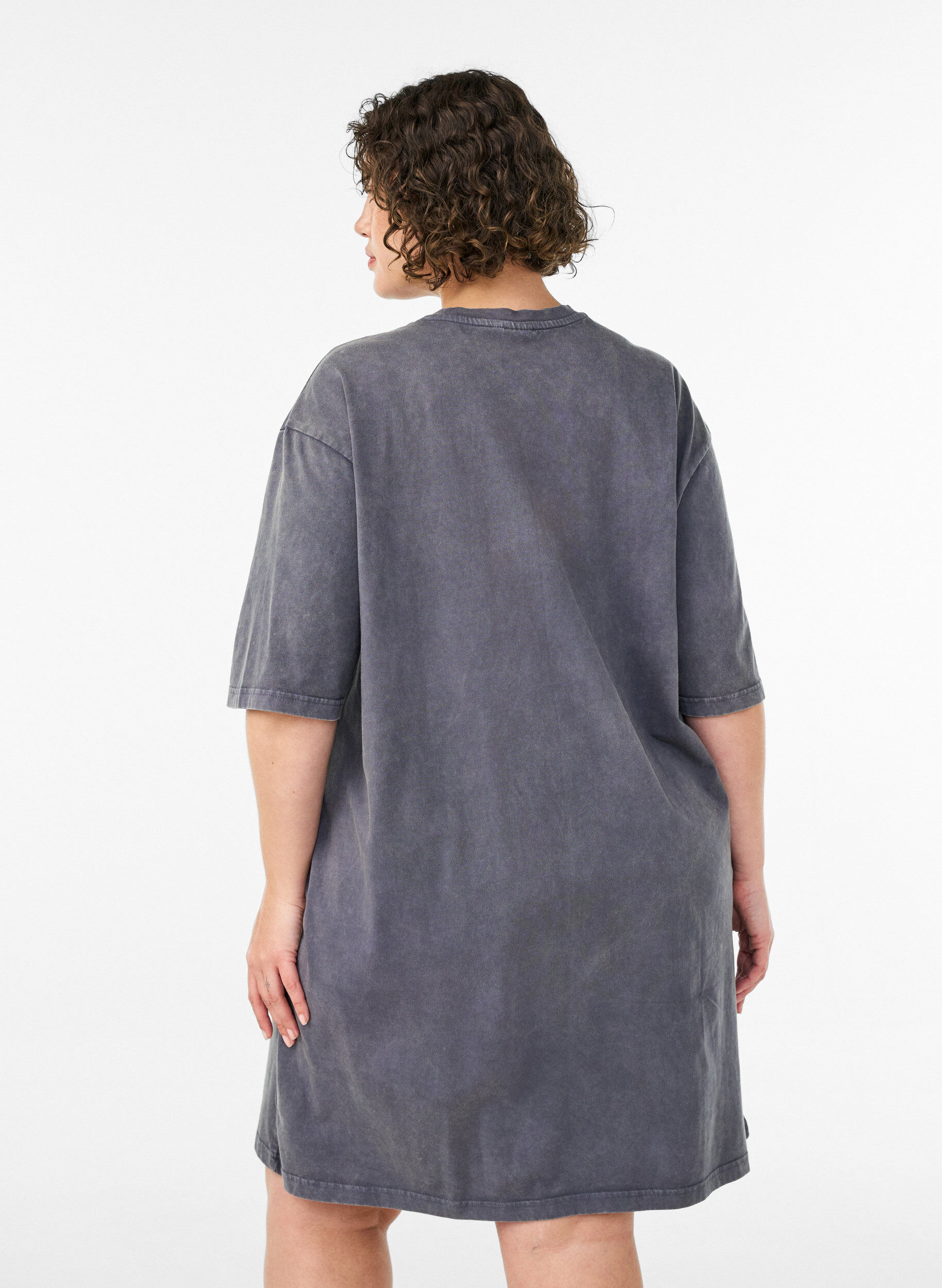 ZizziLosse T-shirt jurk met een gewassen look, Grijs, Model image number 2