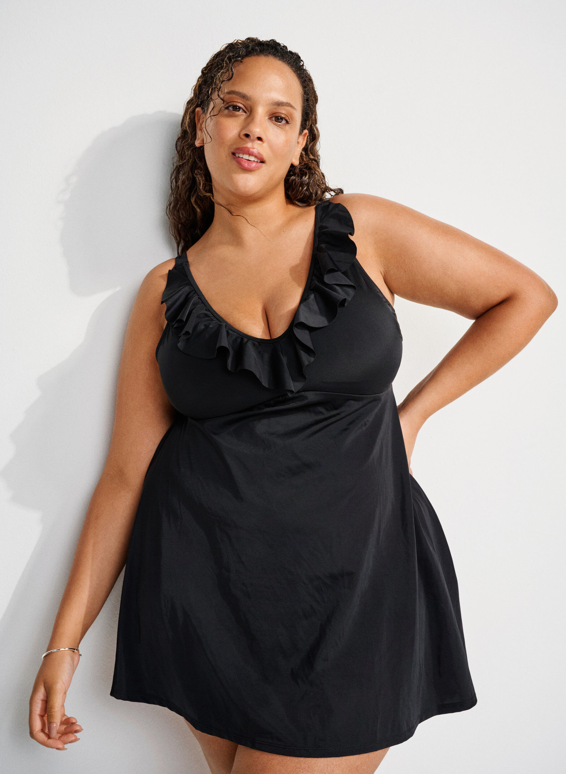 ZizziZwemjurk met ruches en afneembare vullingen, Zwart, Image image number 0