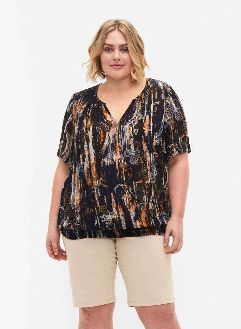 Shorts met strakke pasvorm en achterzakken, Fog, Model image number 0