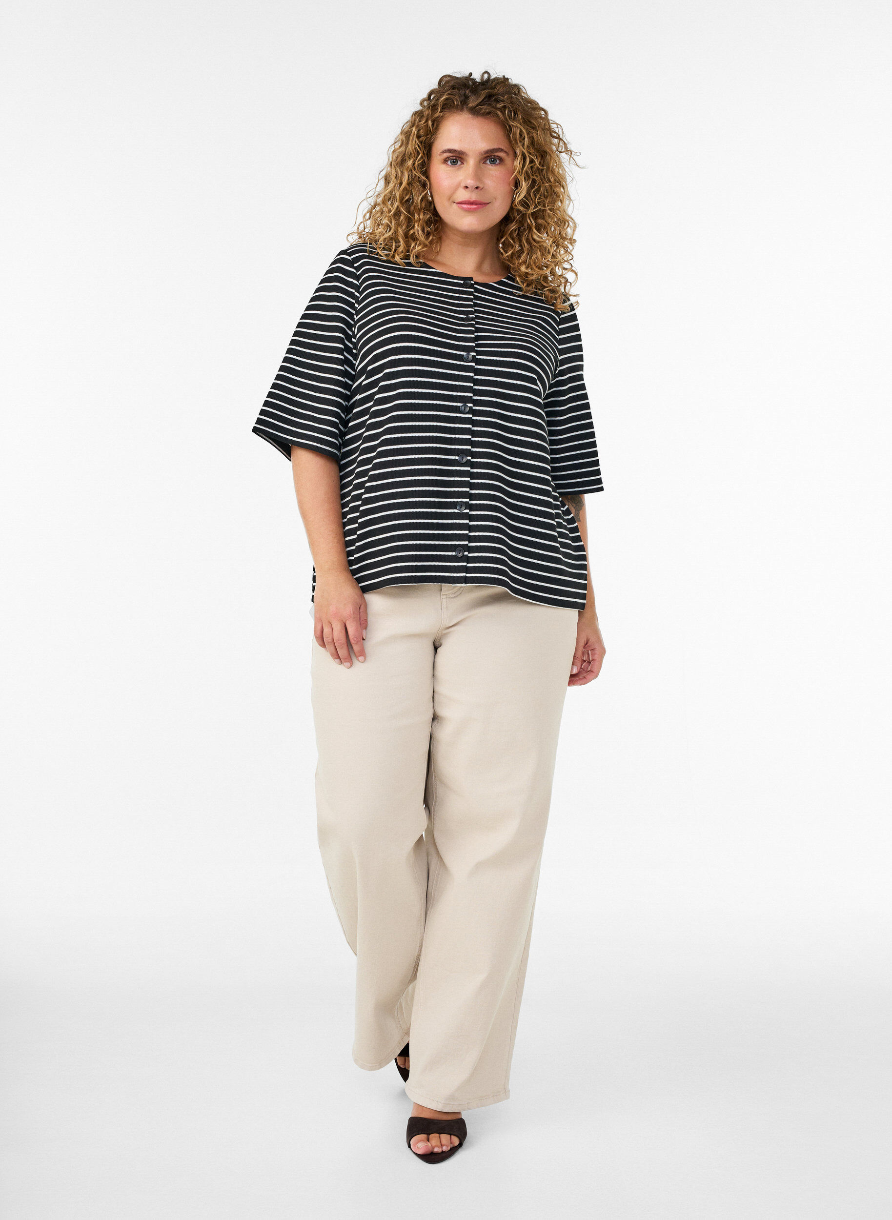 ZizziBlouse met een geribde textuur en knoopsluiting, Zwart, Model image number 1