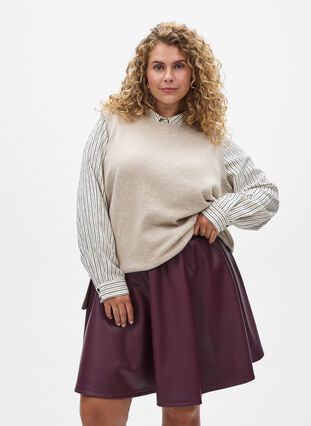 ZizziKorte skaterskirt in imitatieleer, Vineyard Wine, Model image number 0