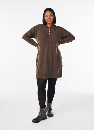 ZizziGebreide jurk met een polokraag en glanzende knopen, Rain Drum Mel., Model image number 1