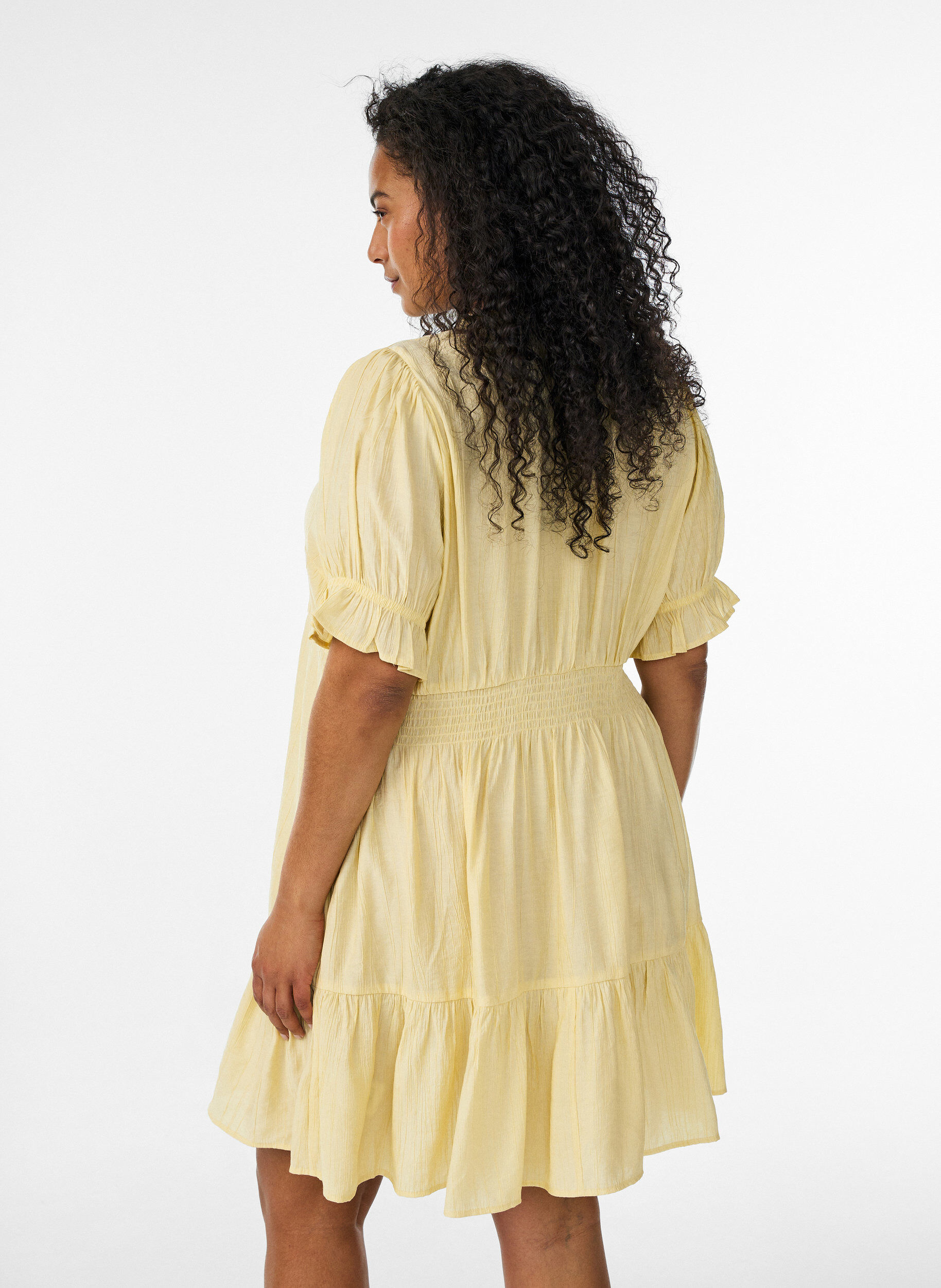ZizziKorte viscose jurk met ruchesdetails, Geel, Model image number 2