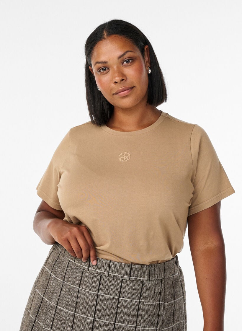 T-shirt in biologische katoen met een gewassen look, Silver Mink Washed, Model