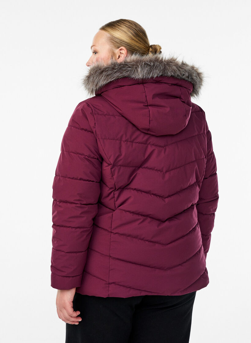 Kort pufferjack met capuchon, Donker Bordeaux, Model image number 2