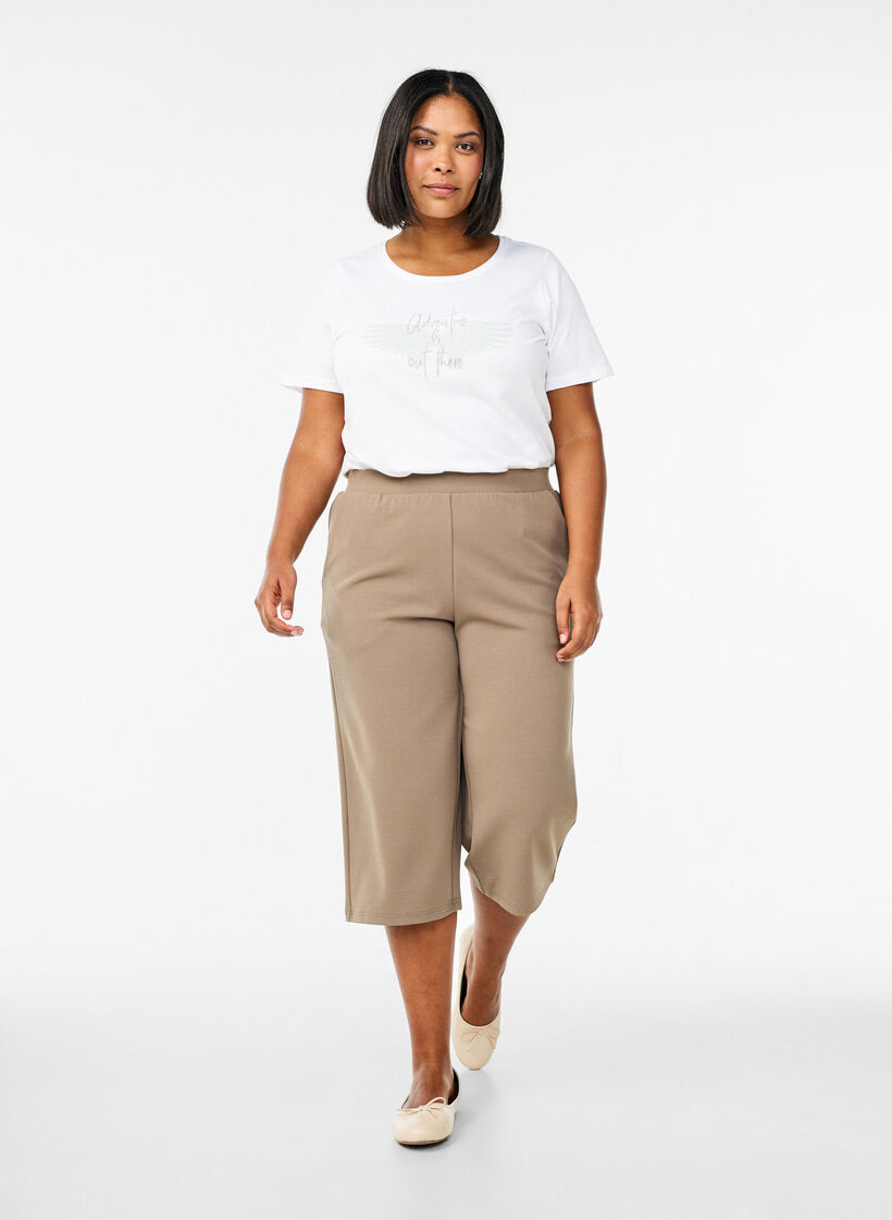 FLASH - Hoog getailleerde kniebroek met losse pasvorm, Bruin, Model image number 0