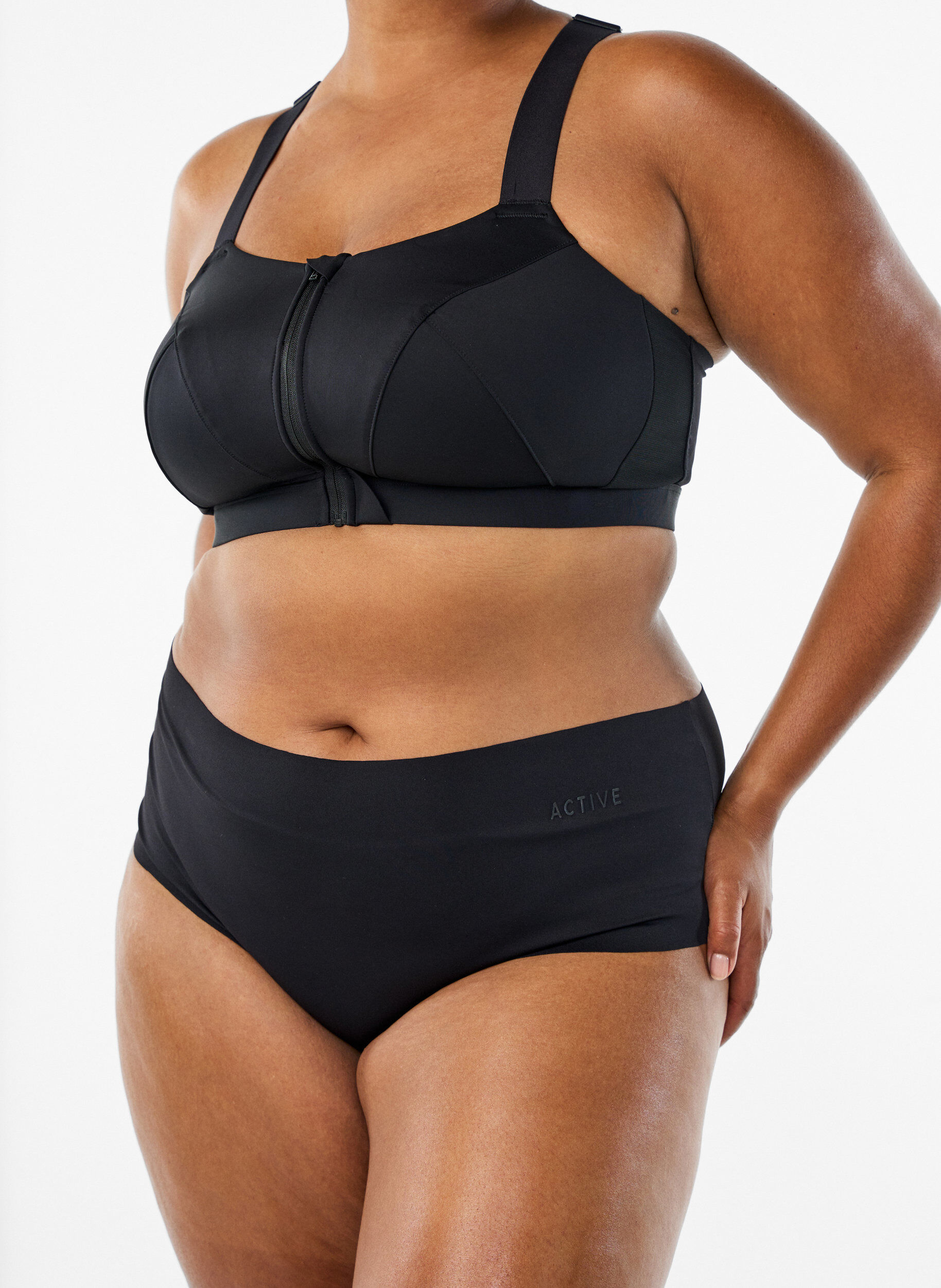 Zizzi2-pack onzichtbare brief training panties, Zwart, Model image number 3