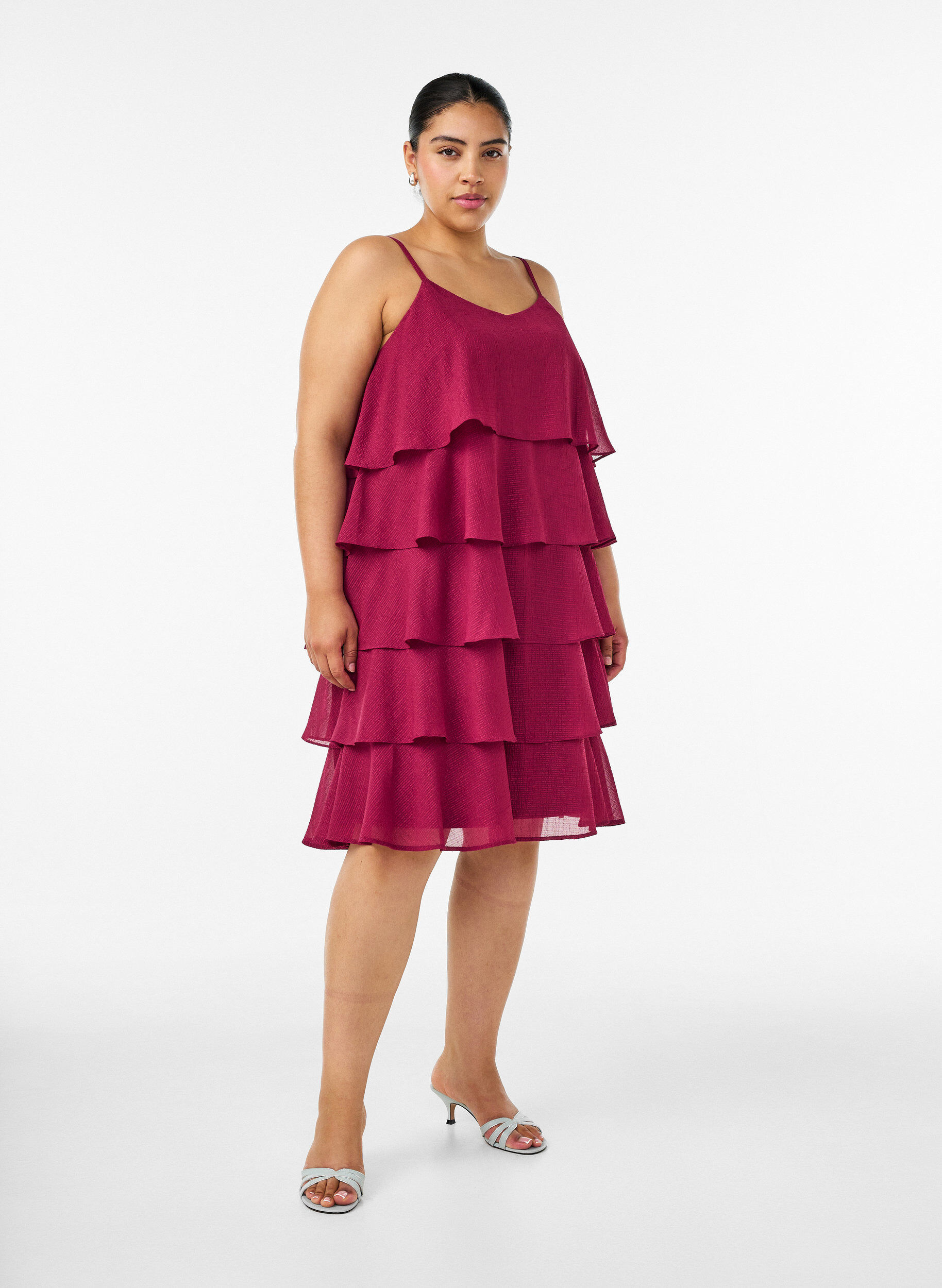 ZizziGelaagde jurk met ruches en spaghettibandjes, Rood, Model image number 1