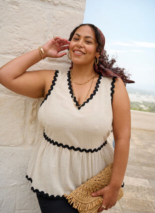 ZizziMouwloze blouse met gekartelde contrasterende randen, Sandshell, Image image number 0