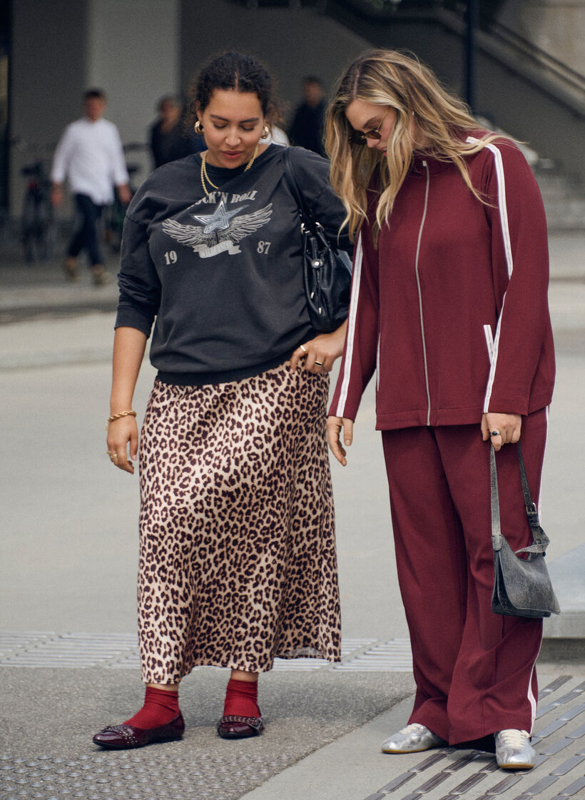 Satijnen midi rok, Leopard AOP, Image