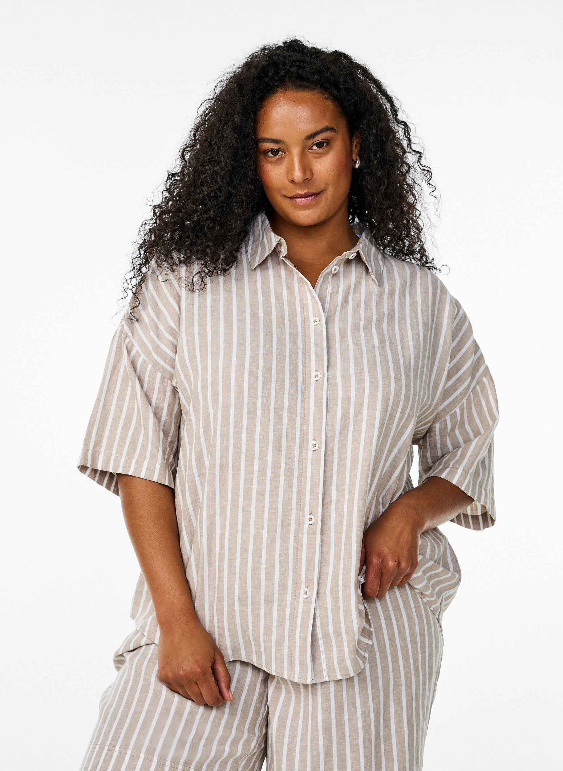 Shirt van linnen en viscose met strepen, Beige, Model