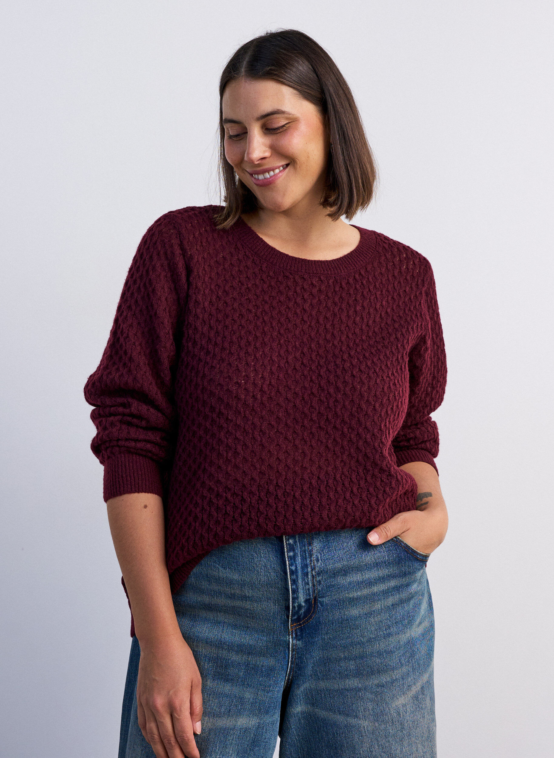 Gebreide blouse met een opengewerkt structuurpatroon, Rood, Model