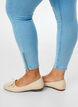 Gecropte Amy jeans met ritssluiting details, Blauw, Model image number 2