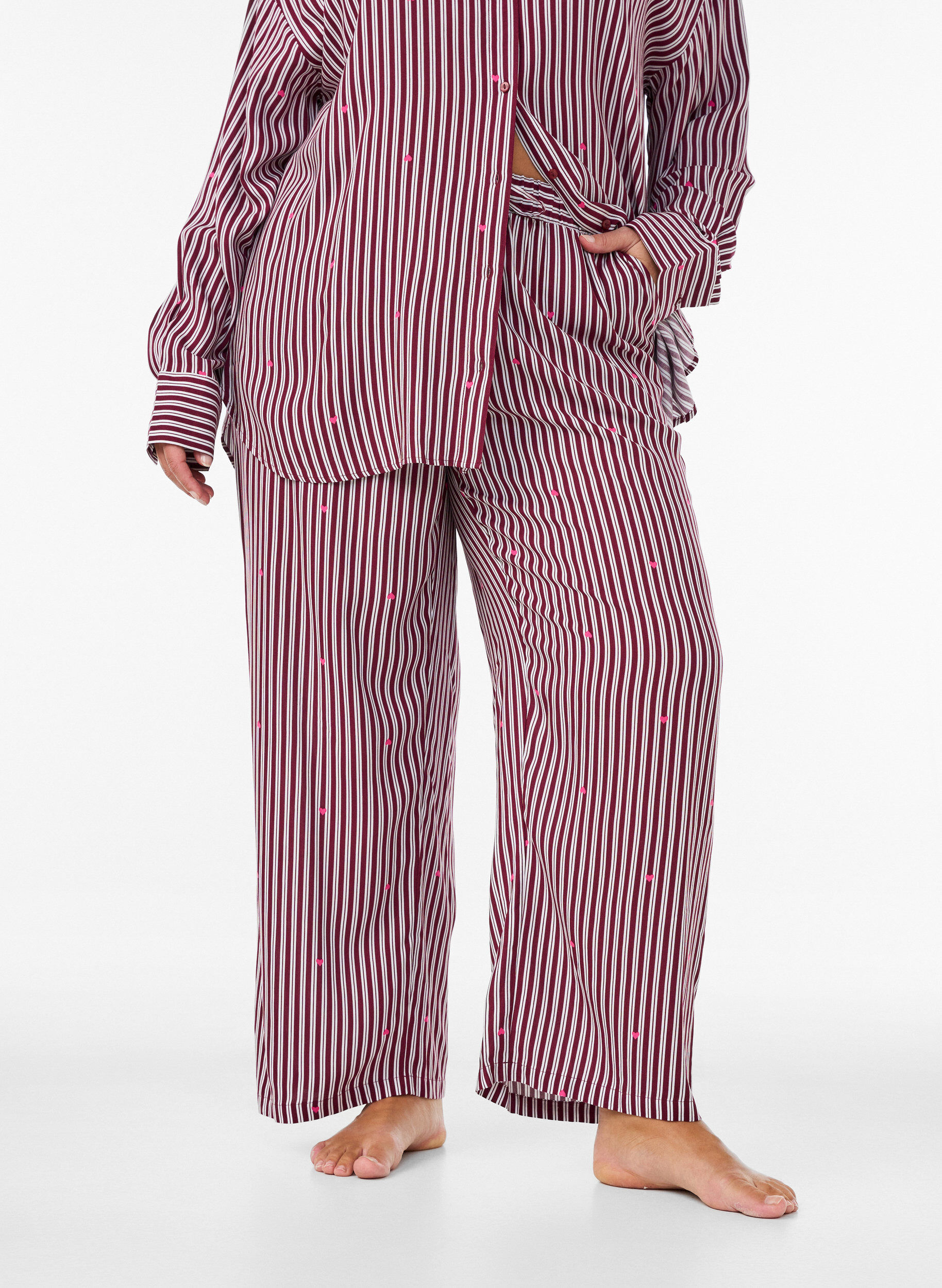 ZizziNachtshirt met strepen en hartjes, Donker Bordeaux, Model image number 3