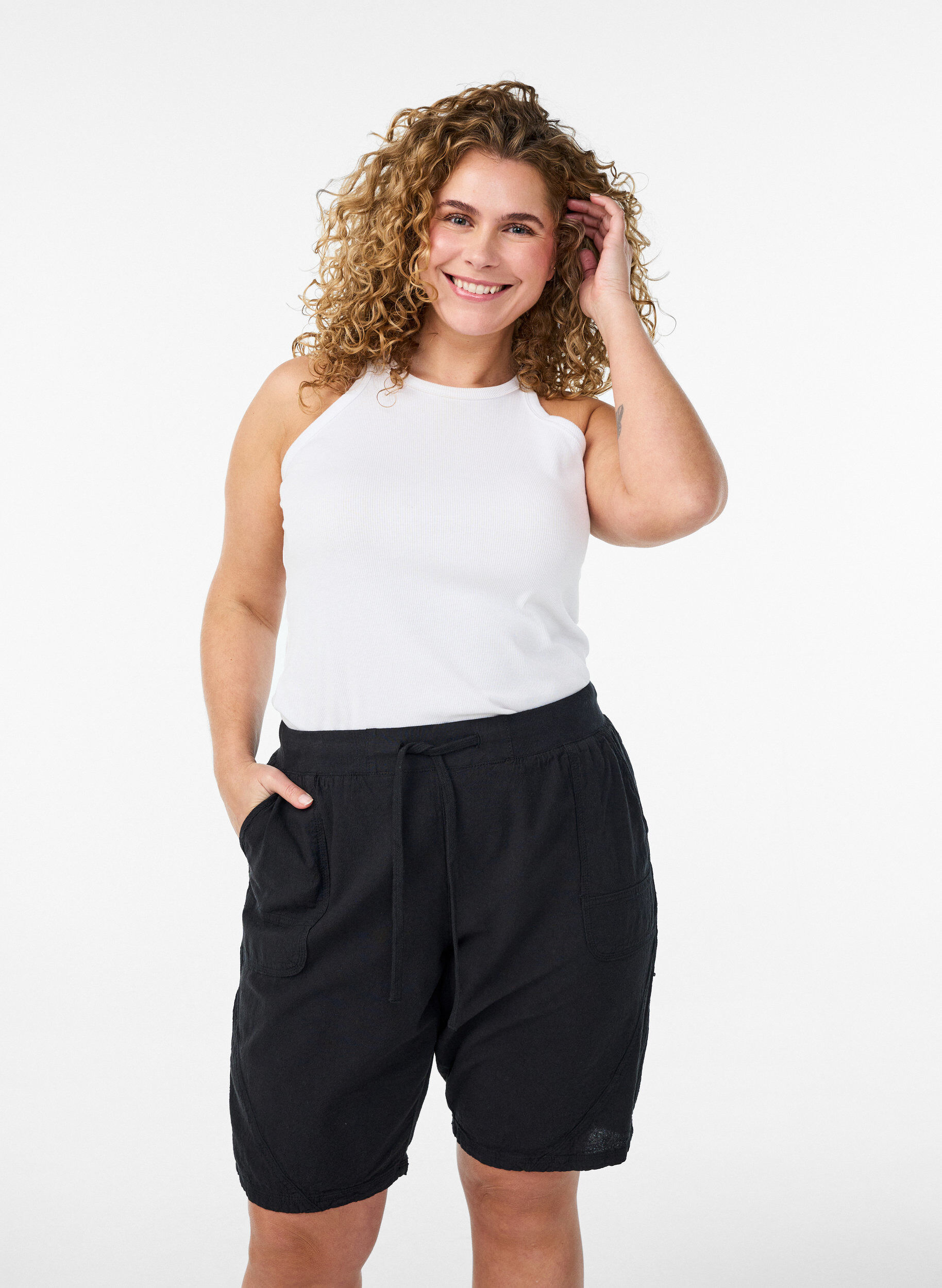 Losse katoenen short met zakken, Zwart, Model