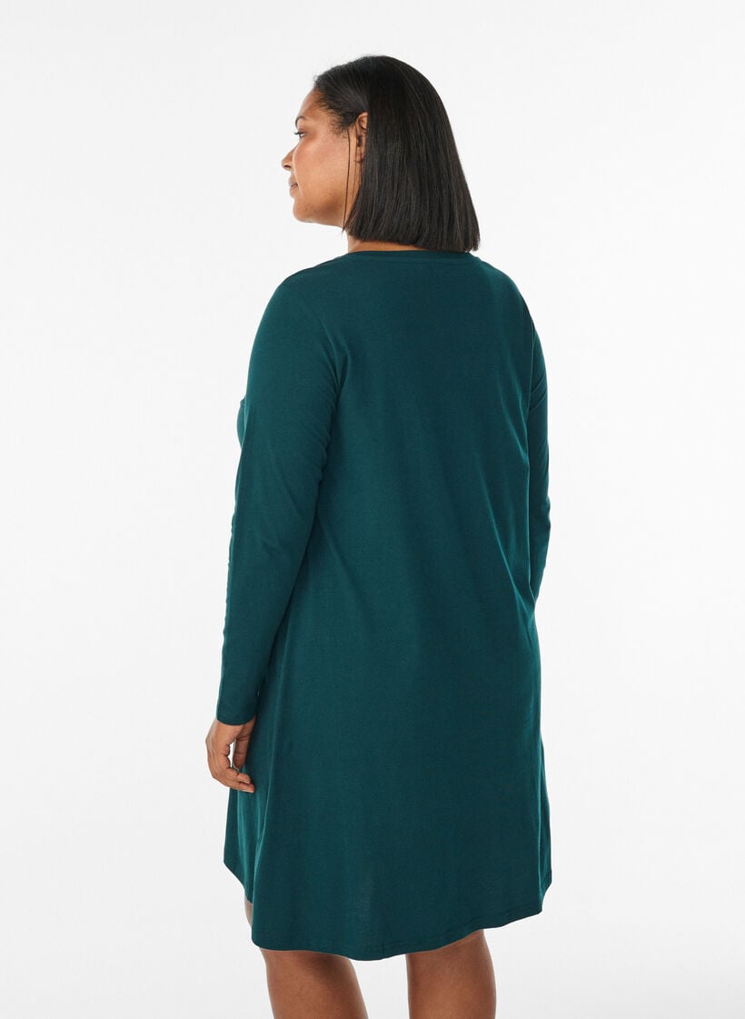 Nachthemd met lange mouwen in biologisch katoen, Groen, Model image number 2
