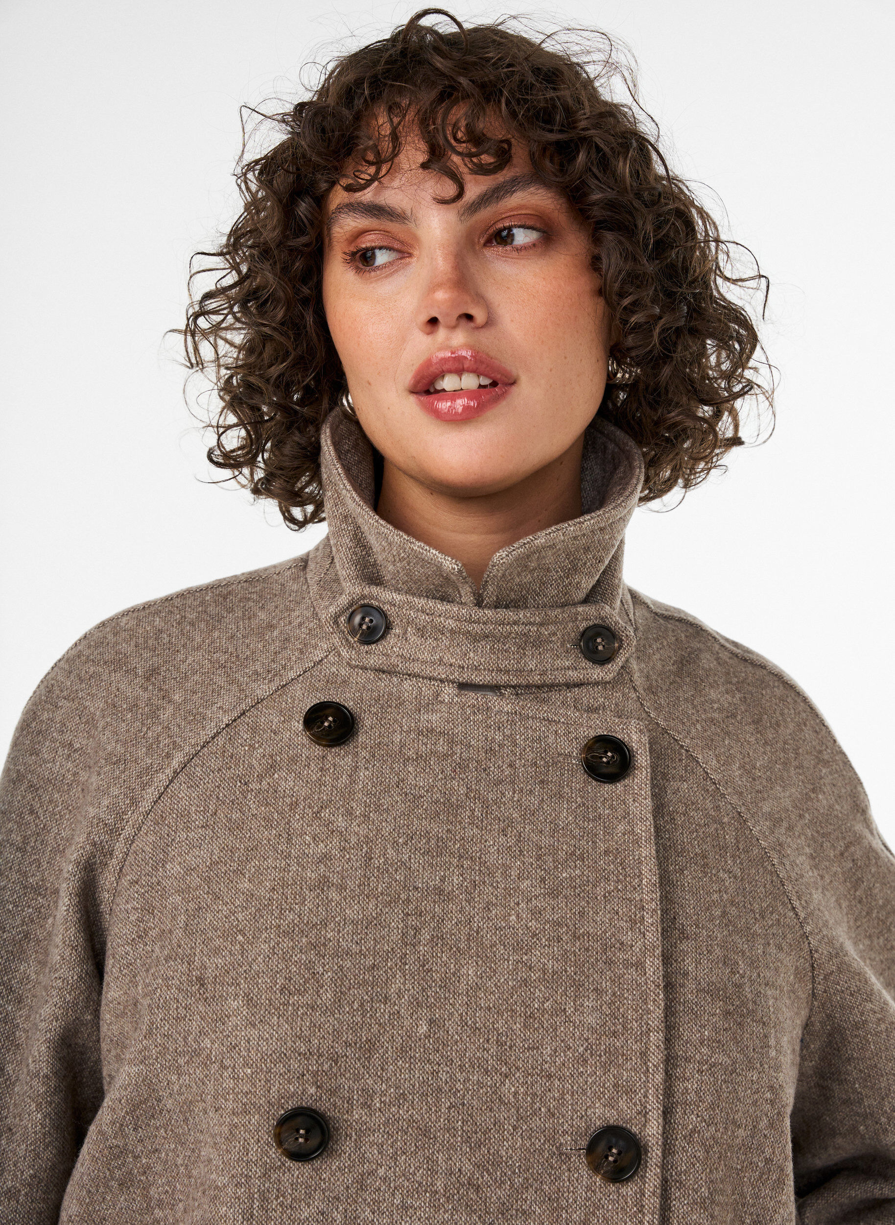 ZizziLange wollen jas met hoge kraag en dubbelzijdig knoopontwerp, Bruin, Model image number 3