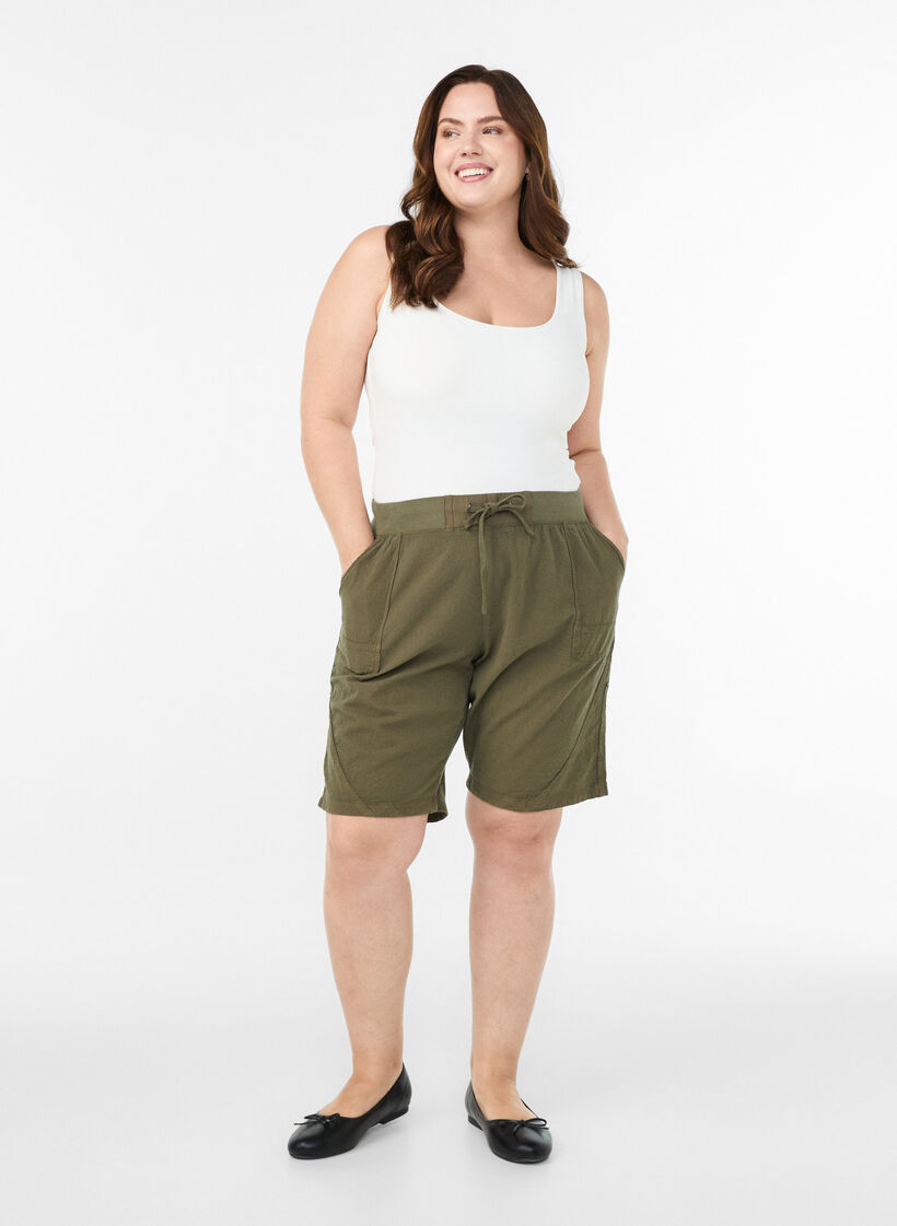 Losse katoenen short met zakken, Groen, Model image number 1