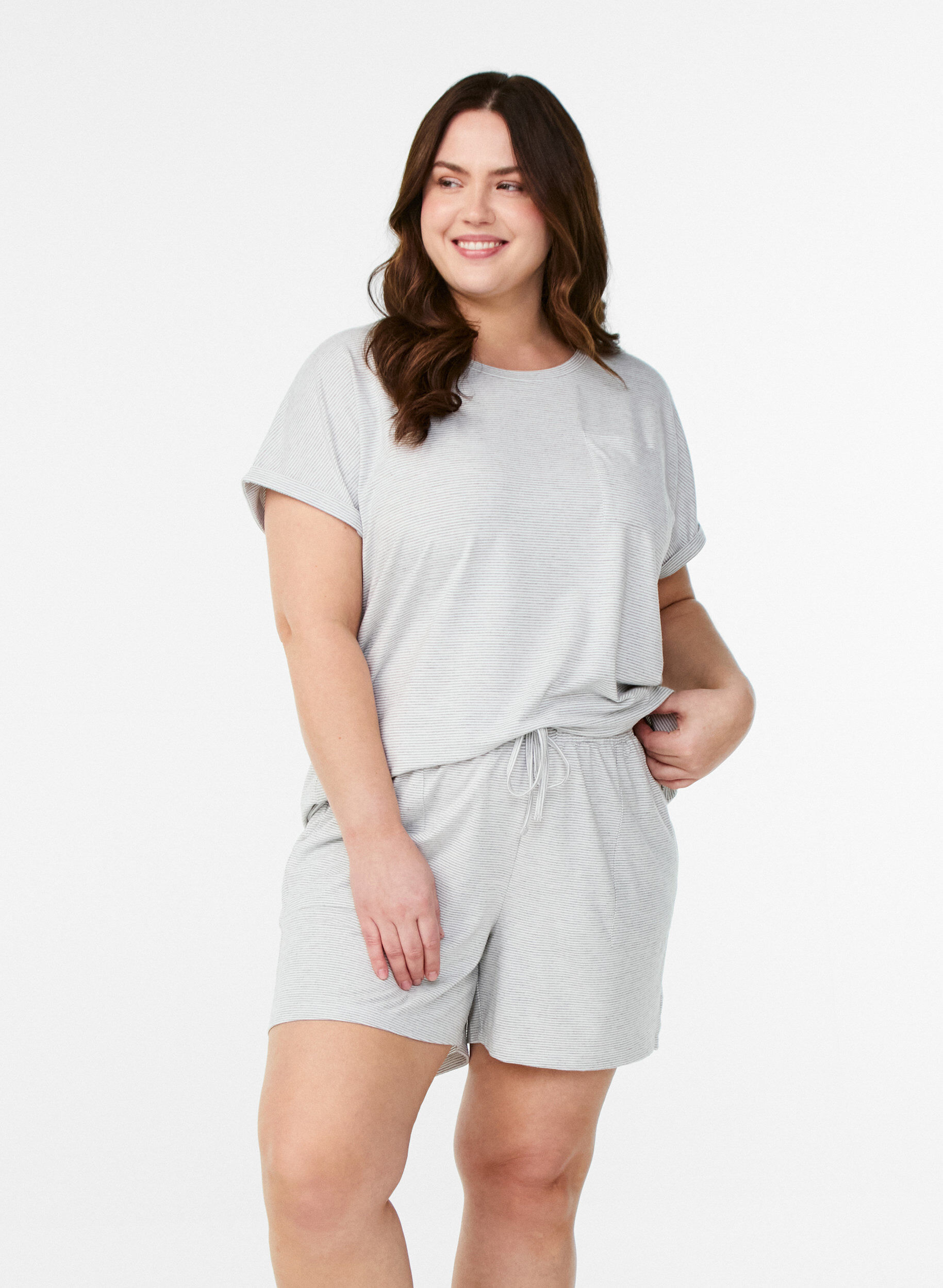 ZizziGestreepte pyjamashorts met hoge taille, LGM Stripe, Model image number 0
