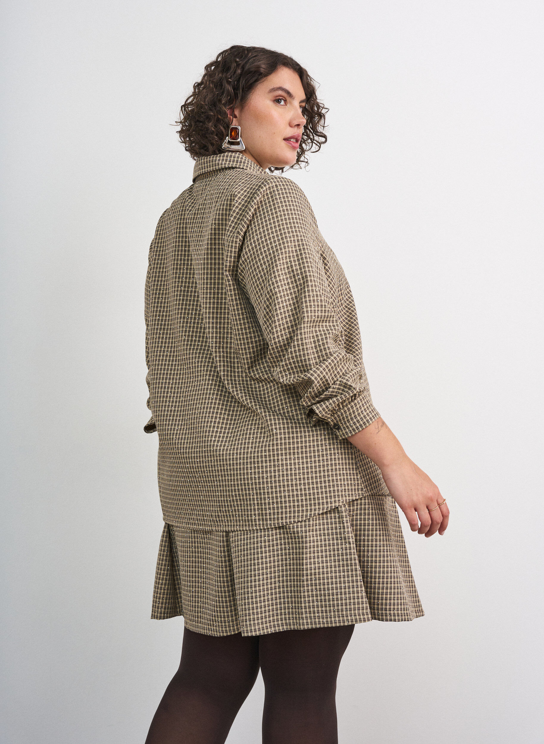 ZizziShirt met klein ruitpatroon en strasstenen, Bruin, Model image number 2