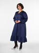 Satijnen jurk met lange mouwen en V-hals, Blauw, Model image number 0