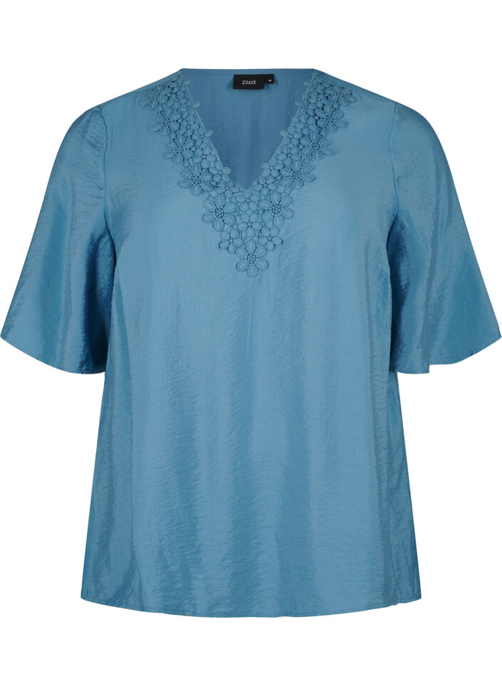 Blouse van viscose met v-hals en borduursel, Blauw, Packshot image number 0