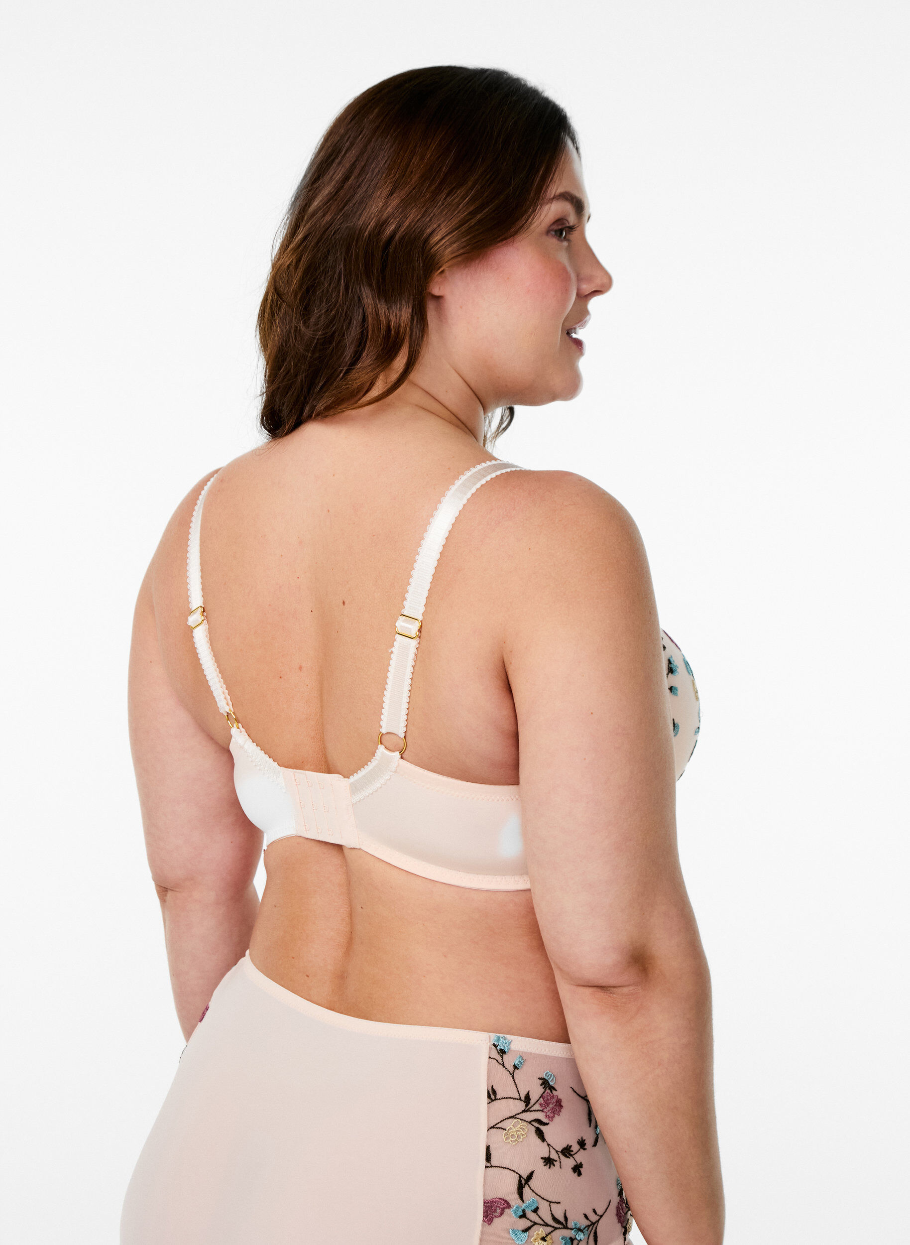 ZizziVoorgevormde bh met geborduurde bloemen, Roze, Model image number 2