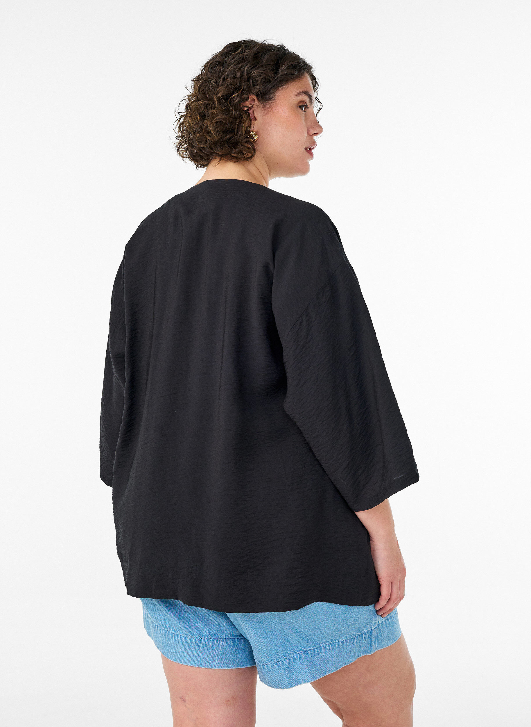 ZizziKorte viscose kimono met 3/4 mouwen, Zwart, Model image number 2