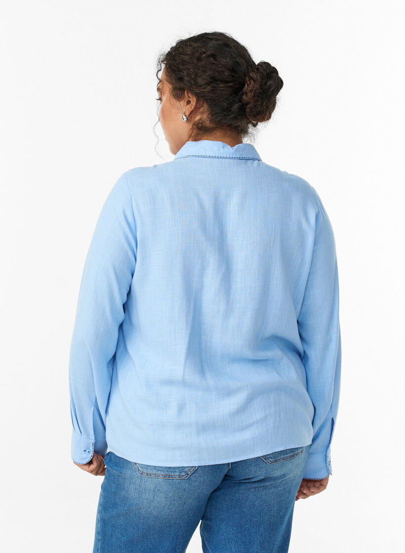 Blouse met contraststiksel en borstzakken, Blauw, Model image number 2